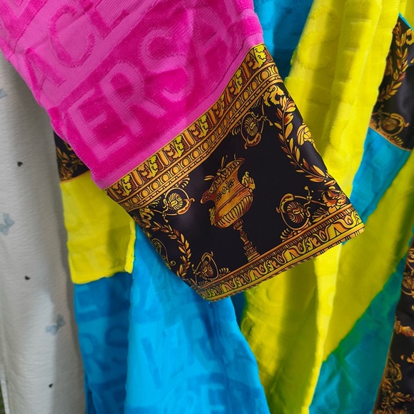 Versace Rainbow Jacquard Bathrobe - Picture 4 of 6